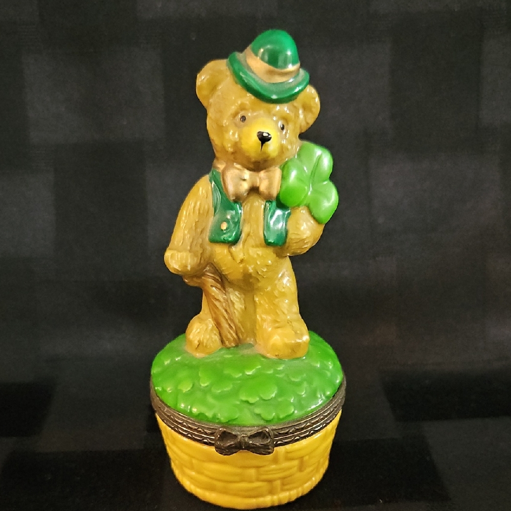 Porcelain Hinged Box MARCH Calendar Bear with Shamrocks